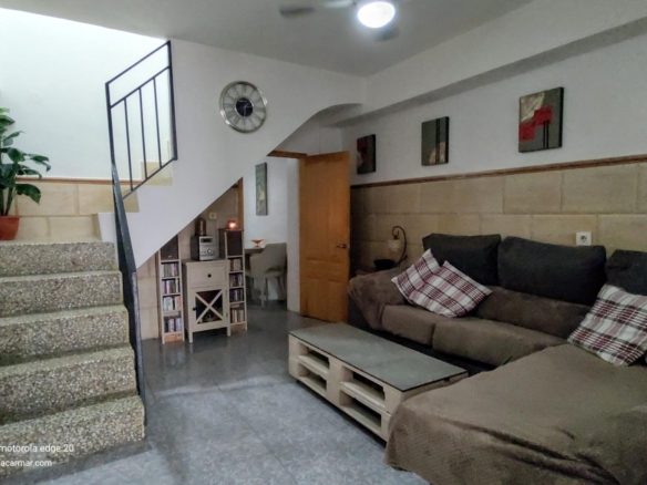 M2135 Turre Quaint village house