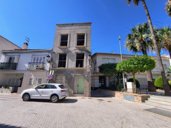 M2172 Turre New property overlooking the Plaza