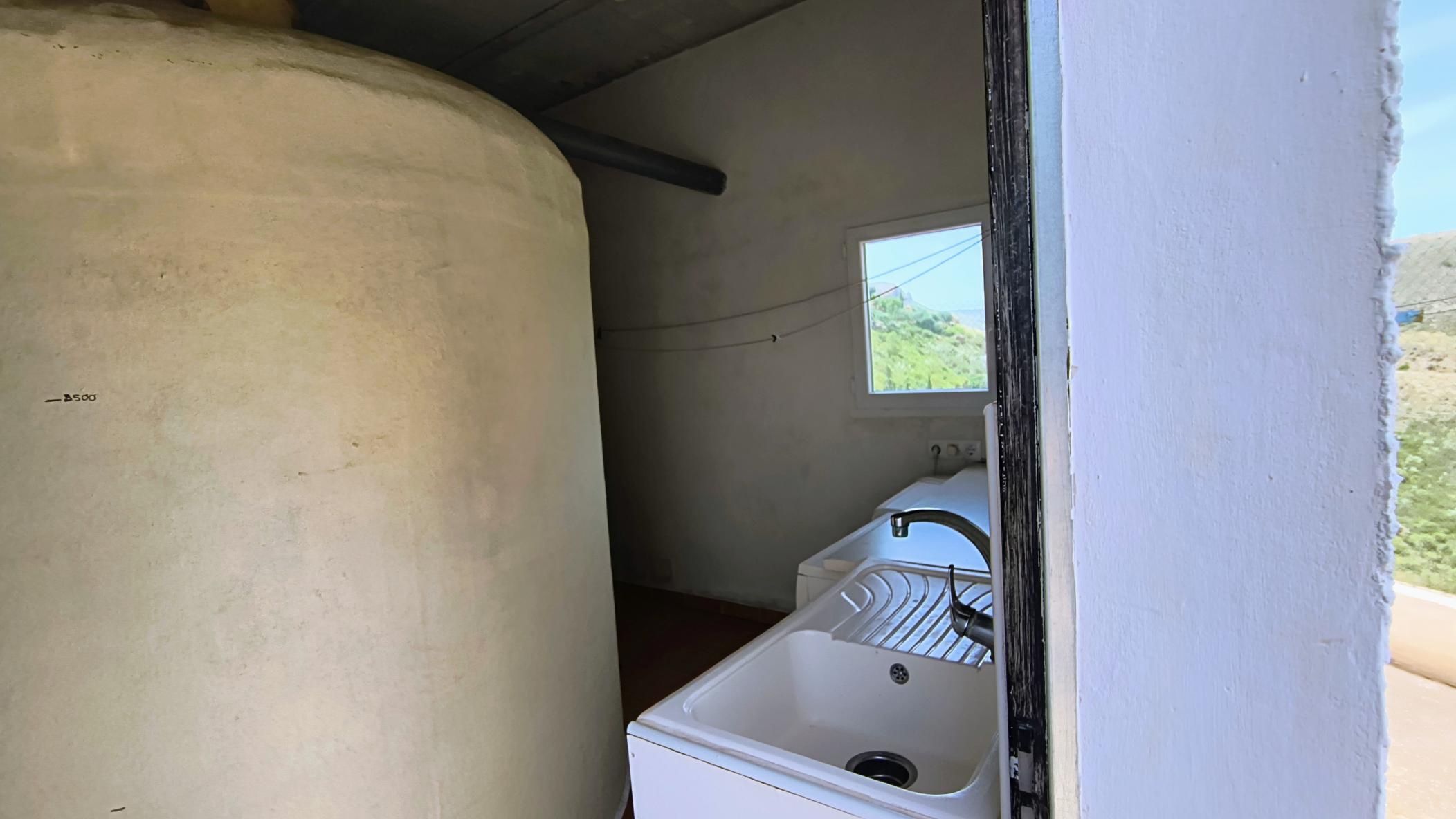 m2183-Large villa in Cortijo Cabrera, Turre.