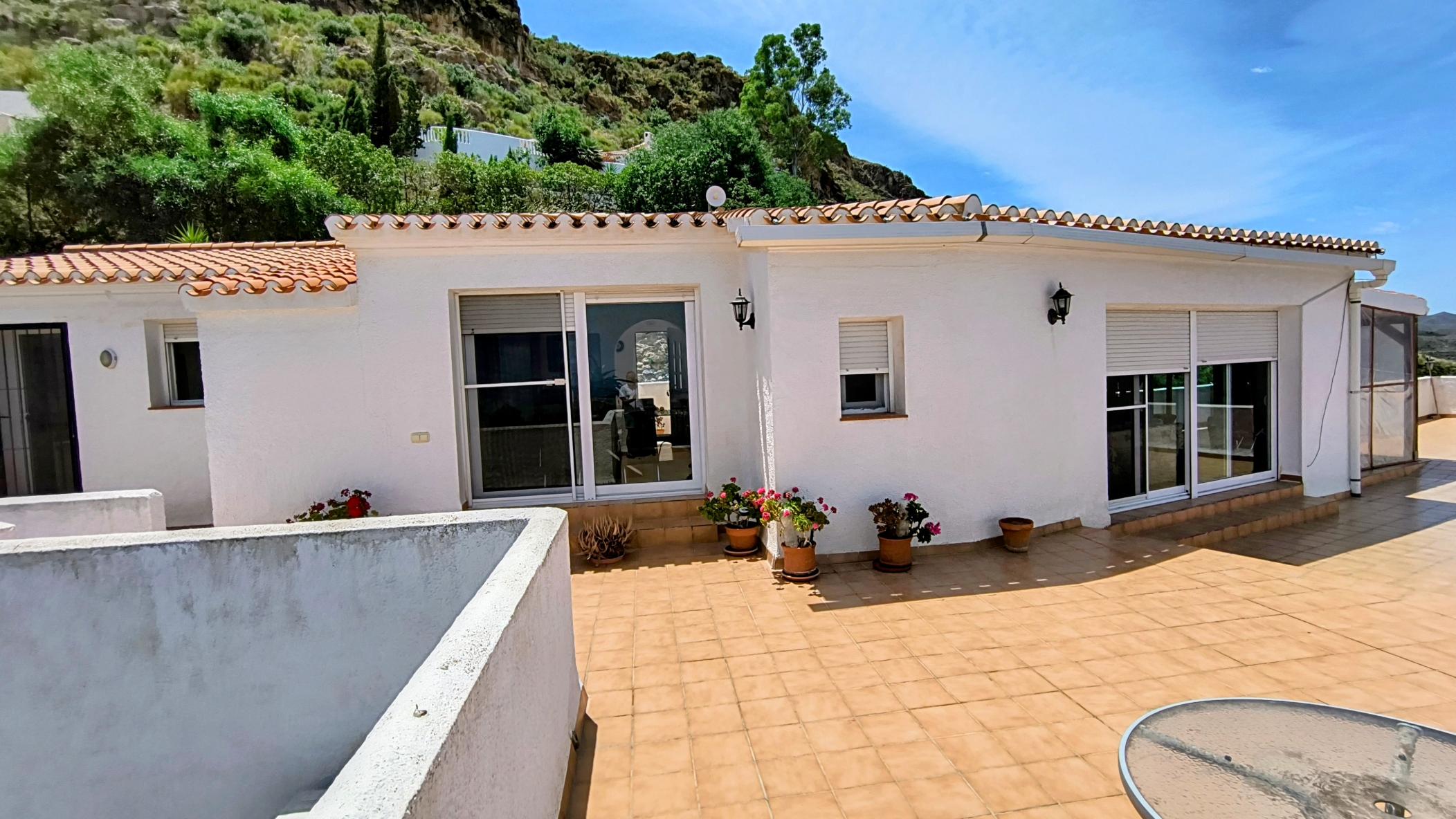 m2183-Large villa in Cortijo Cabrera, Turre.