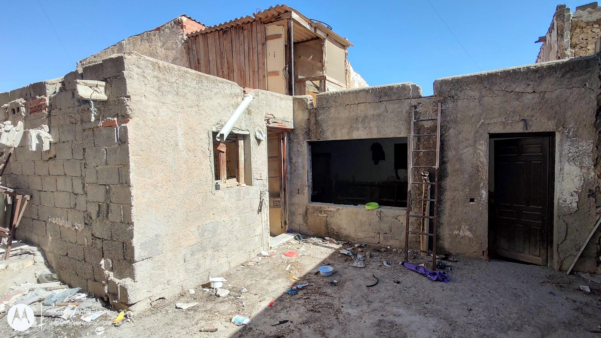 IMG_20240516_103645789_HDR m2196-House needing reform in Turre.