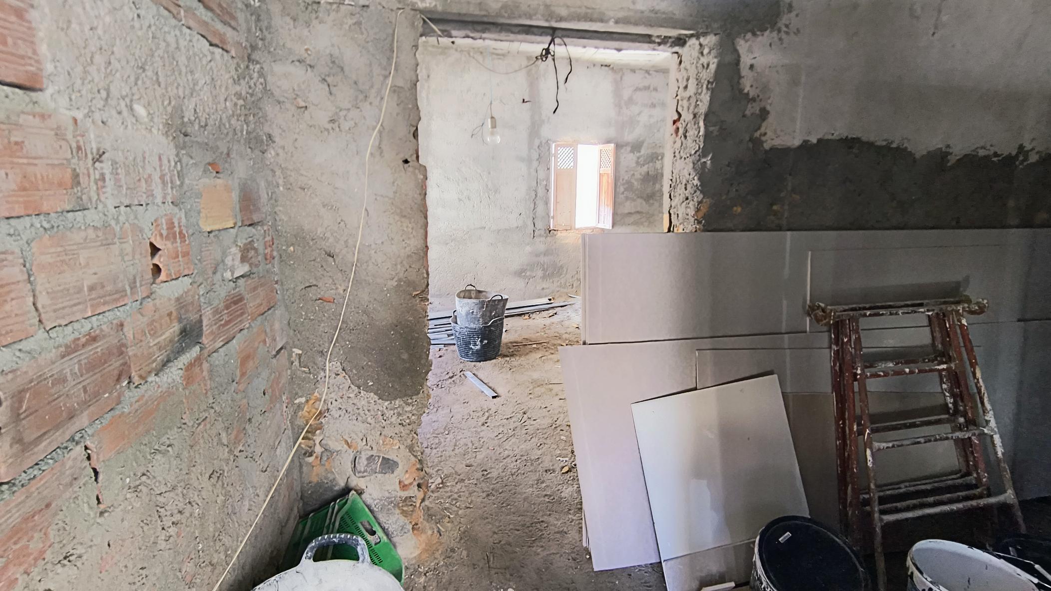 m2197b-Property needing complete reform in Mojacar Pueblo