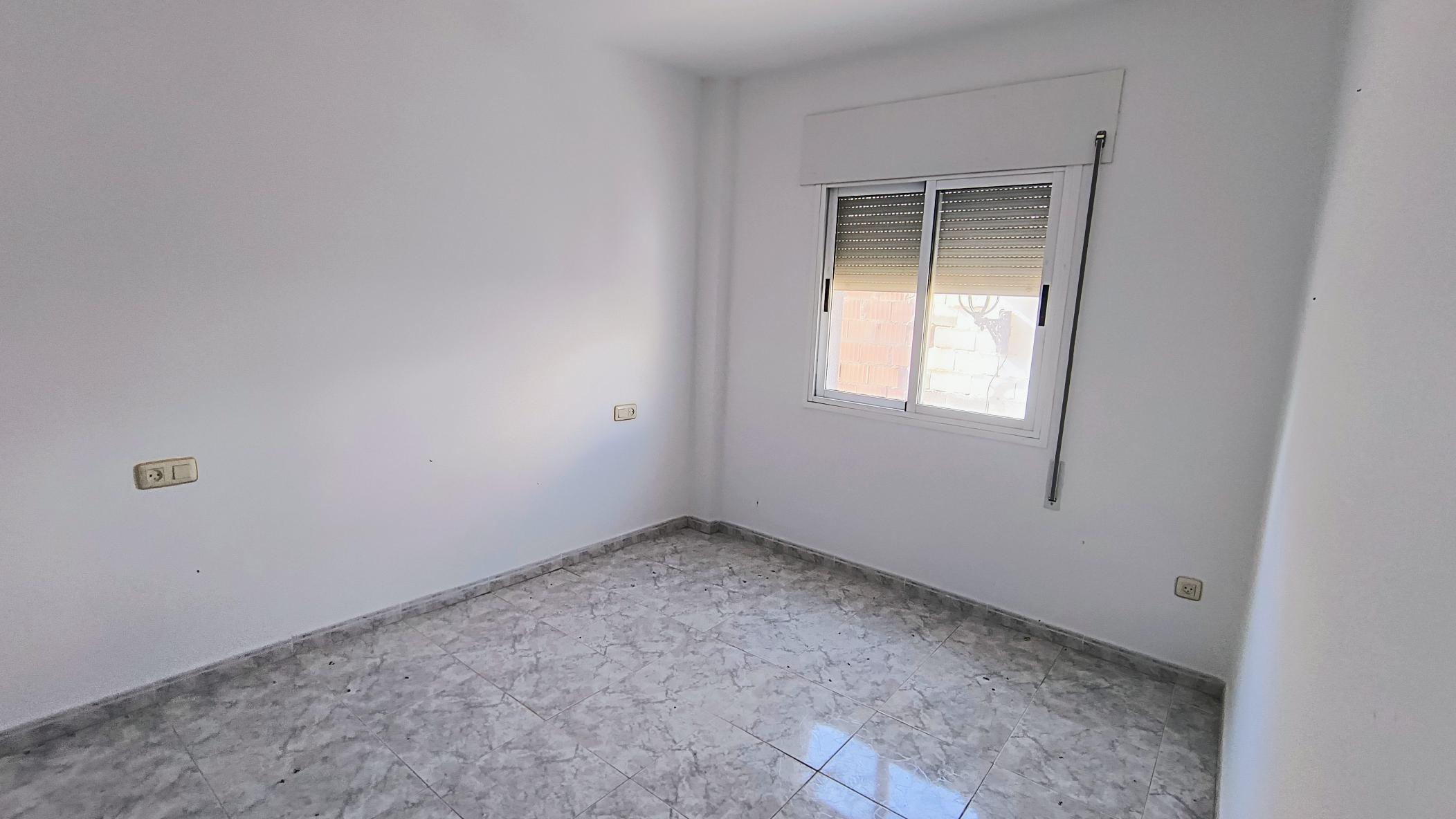 m2199-Townhouse is the centre of Turre with huge garage.