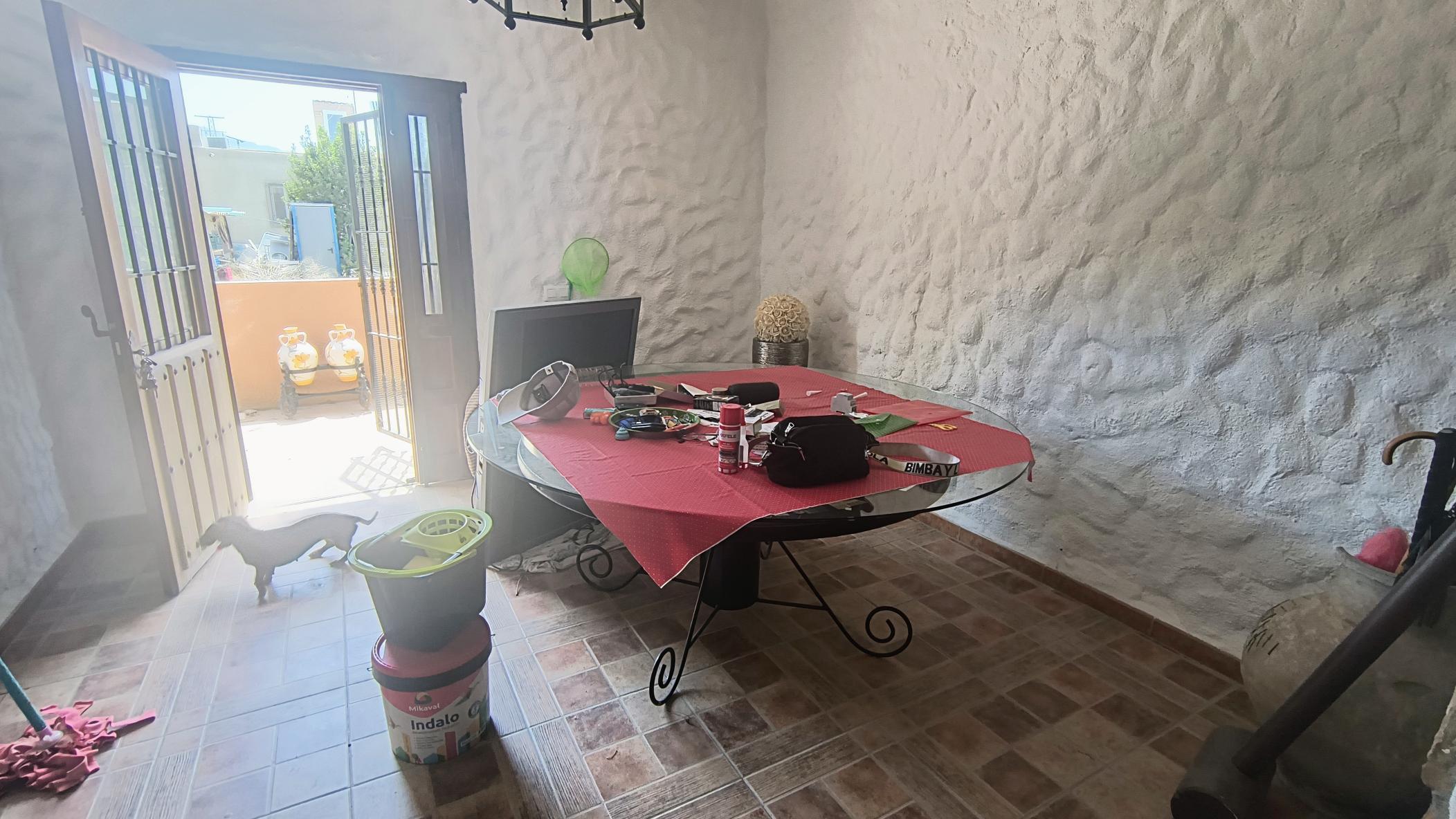 m2202-Large two bedroom villa on the outskirts of Turre.