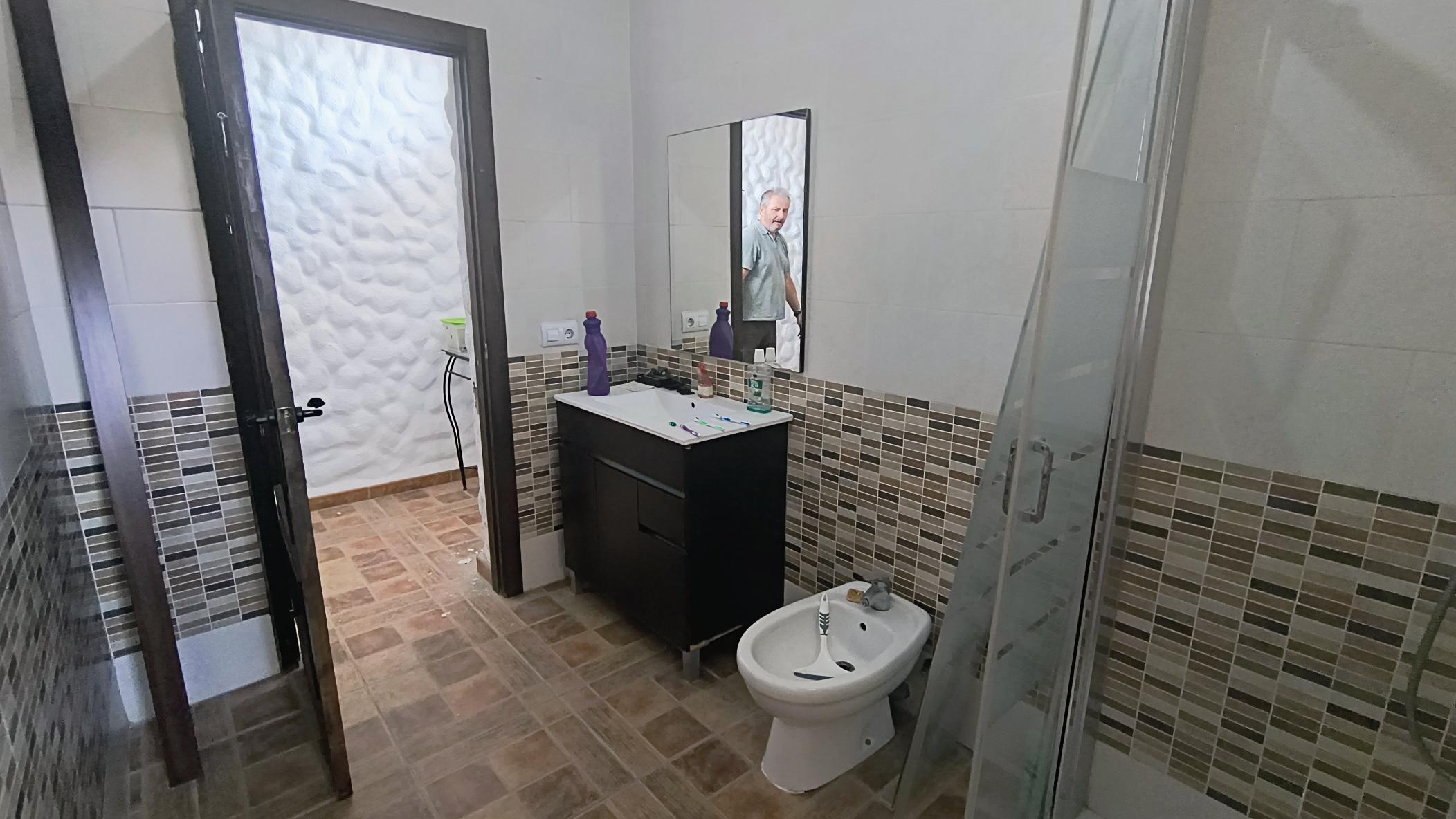 m2202-Large two bedroom villa on the outskirts of Turre.