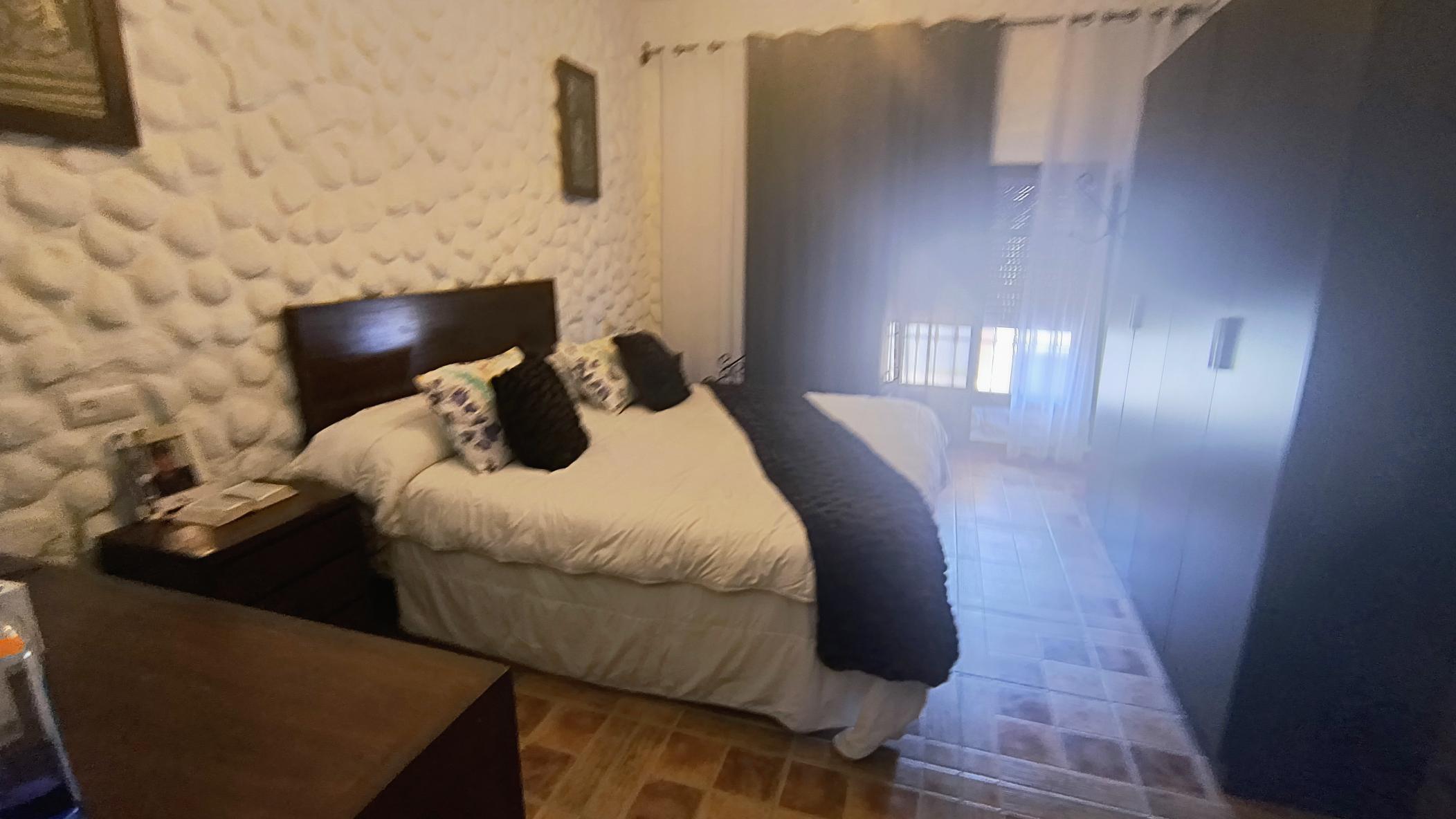 m2202-Large two bedroom villa on the outskirts of Turre.