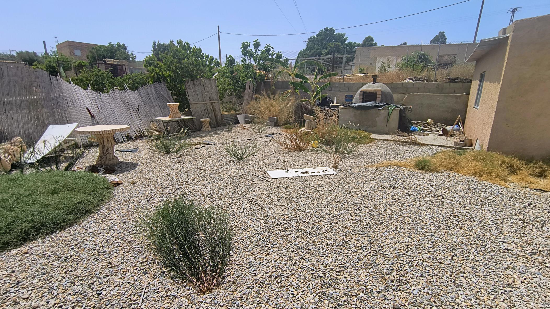 m2202-Large two bedroom villa on the outskirts of Turre.